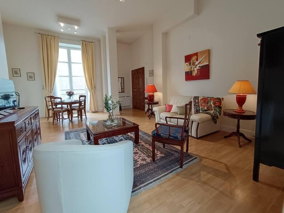 Apartment Le Remigny Xvii Siecle